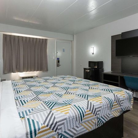 Motel 6-Cincinnati, Oh シャロンビル エクステリア 写真